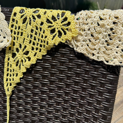 El Mar Daffodil Crochet Headscarf