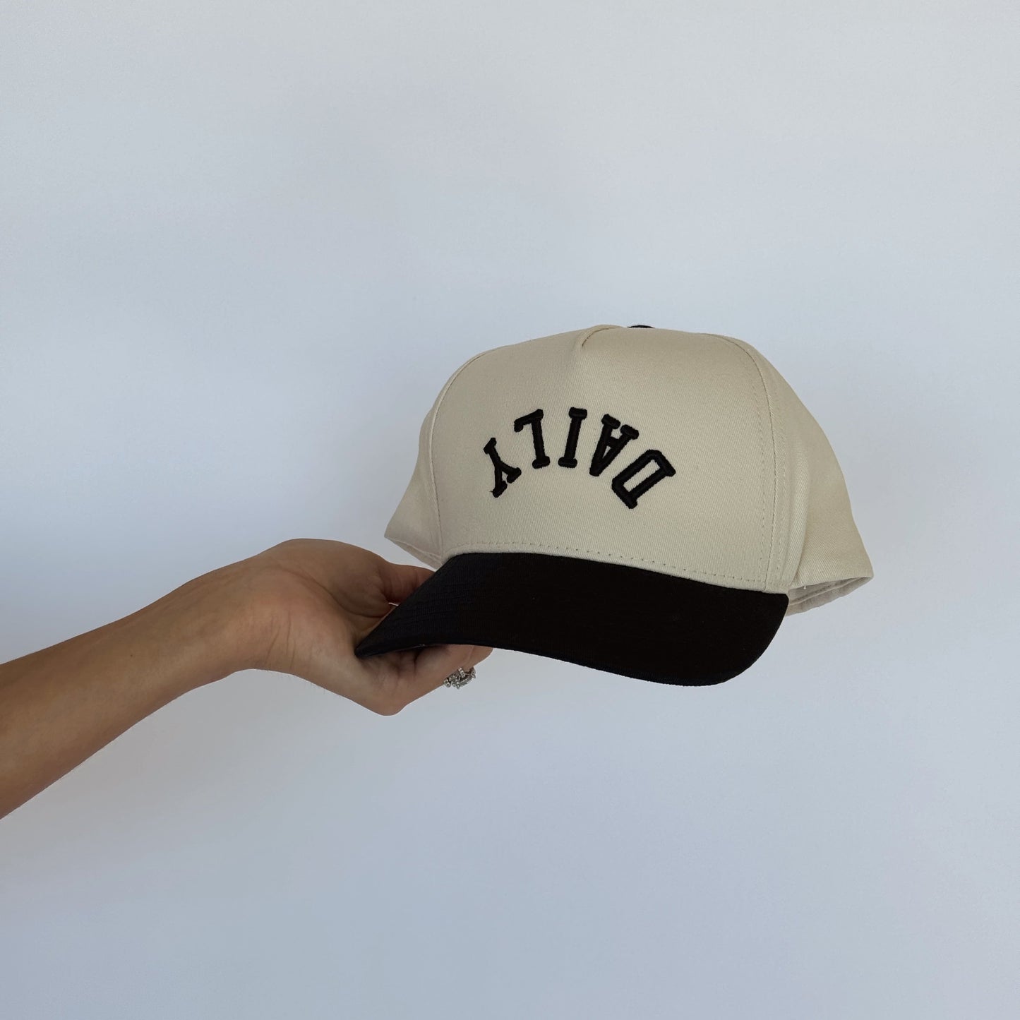DAILY Vintage Trucker Hat